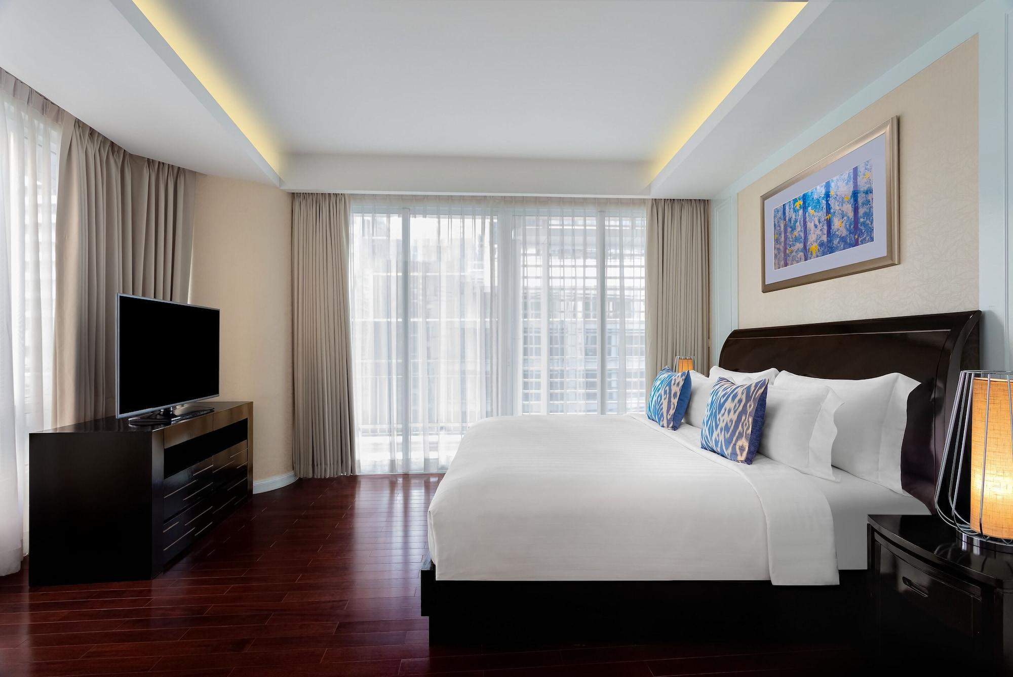 Dusit Suites Hotel Ratchadamri, Banguecoque Exterior foto A bedroom at the hotel