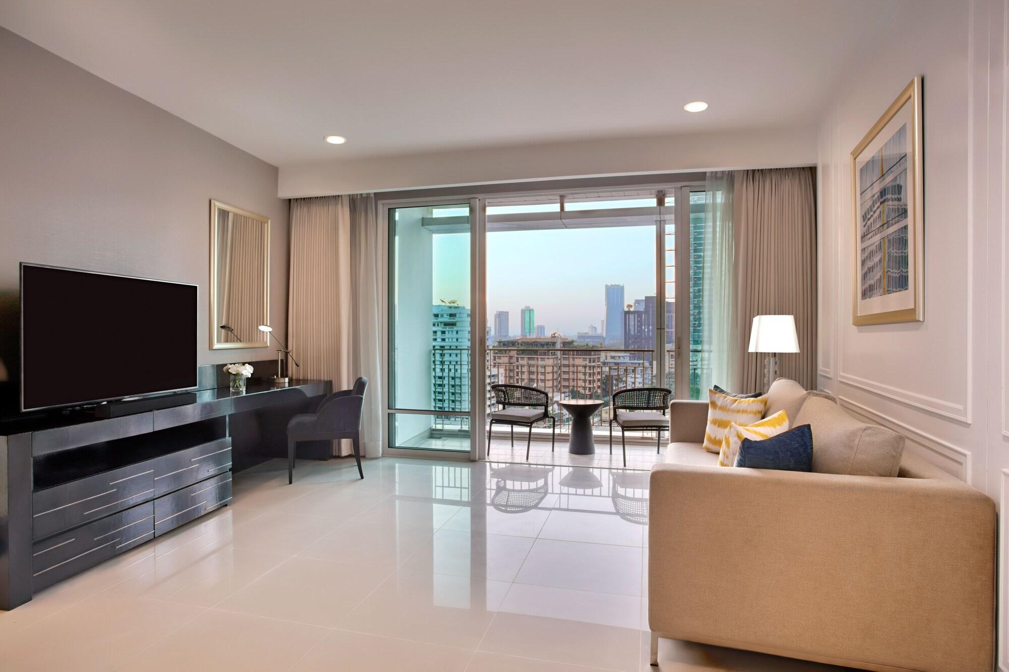 Dusit Suites Hotel Ratchadamri, Banguecoque Exterior foto Living room