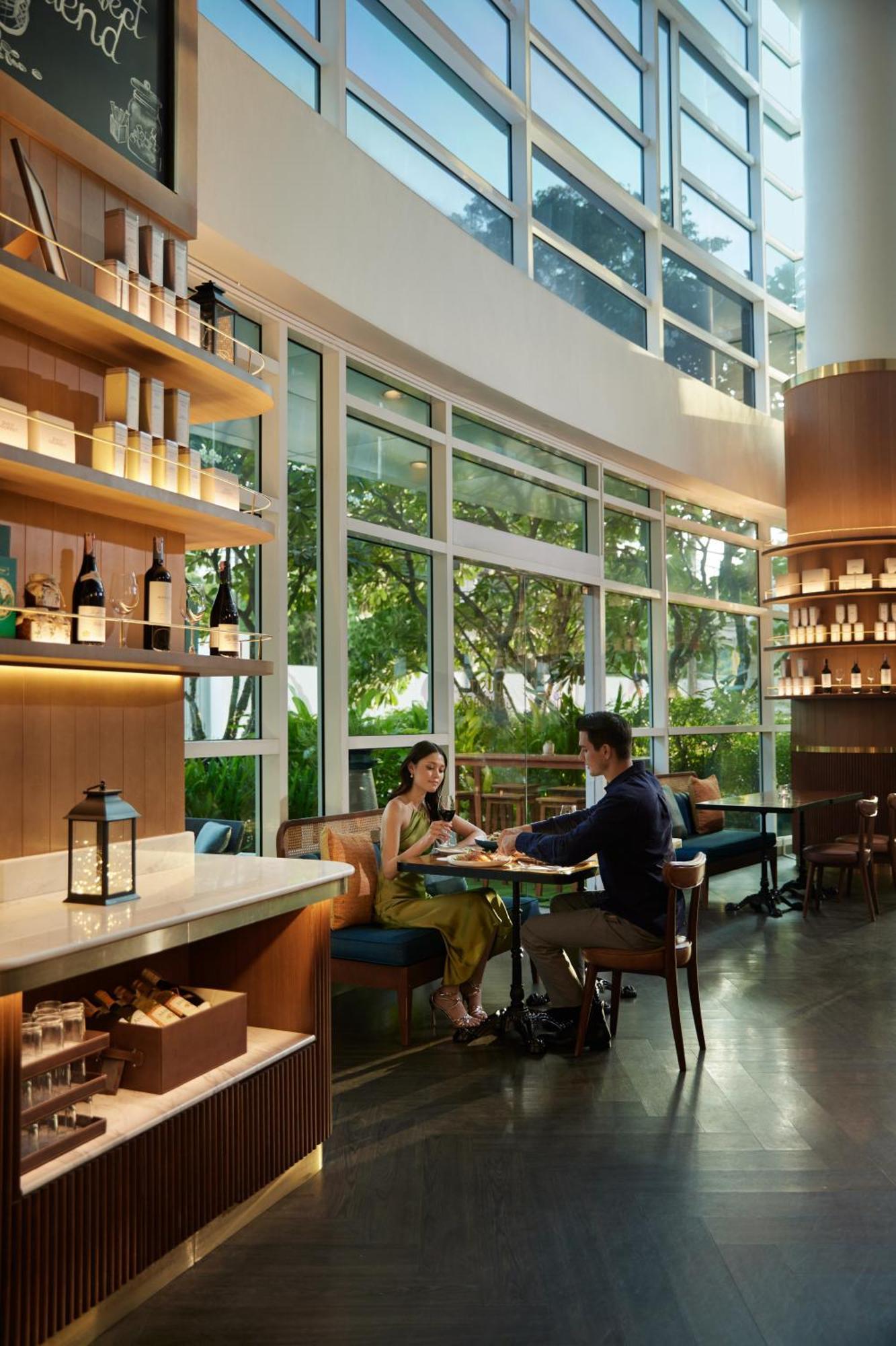 Dusit Suites Hotel Ratchadamri, Banguecoque Exterior foto The Bar