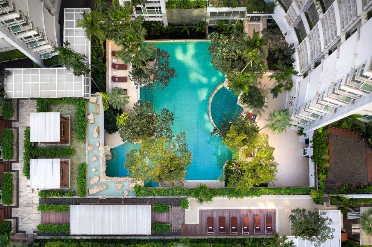 Dusit Suites Hotel Ratchadamri, Banguecoque Exterior foto Aerial view of the pool at The Park, Bangkok